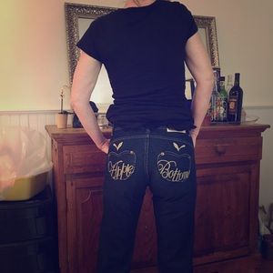 Apple Bottom Jeans embrace your shape amazing